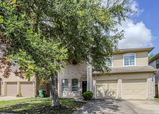 Property at 9838 W Jennifer Way Dr, Houston, TX 77075, 5 beds, 2.5 baths