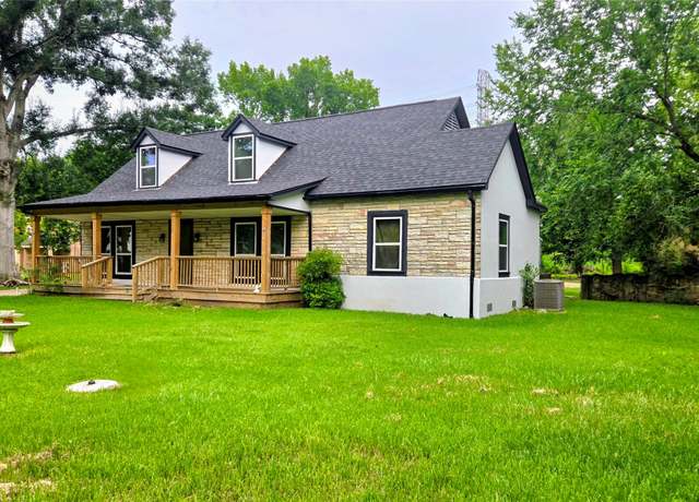 Property at 7130 Brace St, Houston, TX 77061, 3 beds, 2 baths