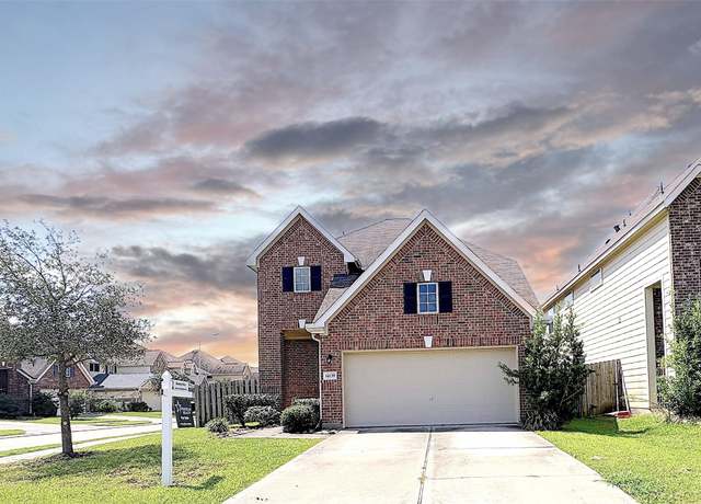 Property at 14239 Oro Valley Dr, Houston, TX 77083, 4 beds, 3 baths