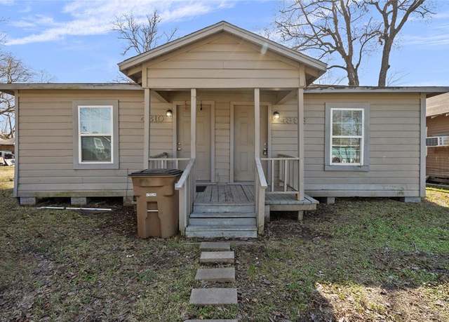 Property at 4808 35th St E, Dickinson, TX 77539, 2 beds, 2 baths