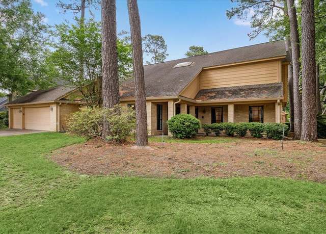 Property at 12430 Oakcroft Dr, Houston, TX 77070, 4 beds, 2.5 baths