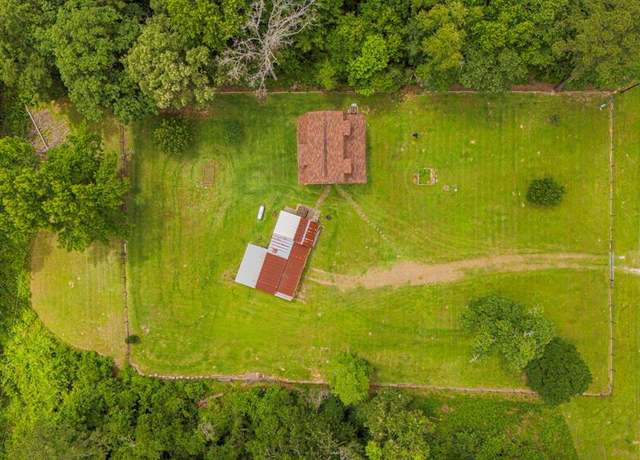 Property at 204 Road 2764, Rye, TX 77327, 3 beds, 2.5 baths