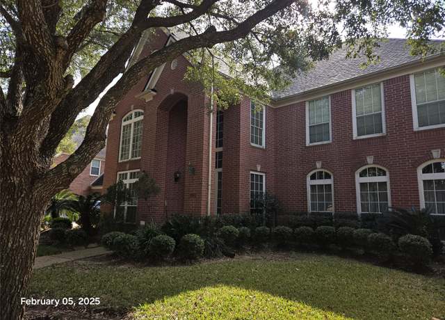 Property at 4123 Fisher Lake Dr, Richmond, TX 77406, 6 beds, 4.5 baths