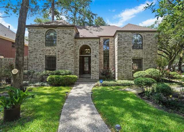 Property at 5819 Bayonne Dr, Spring, TX 77389, 5 beds, 3.5 baths