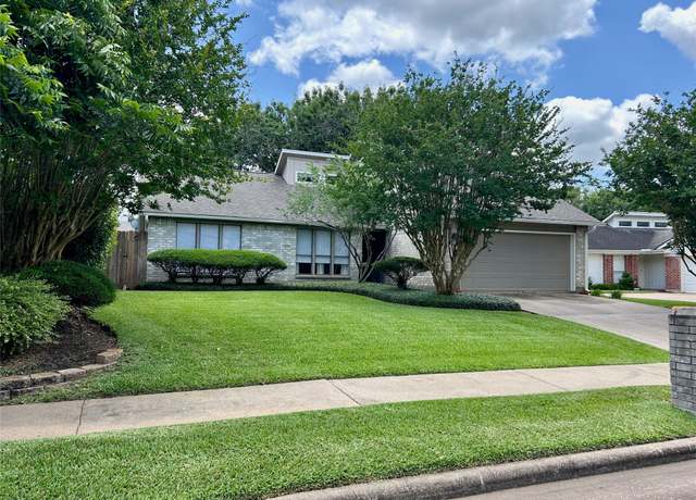 Property at 2318 Willow Bend Dr, Richmond, TX 77406, 3 beds, 2 baths