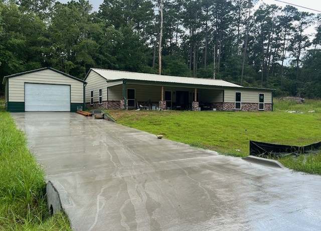Property at 467 Whisperwood Dr, Onalaska, TX 77360, 3 beds, 2 baths