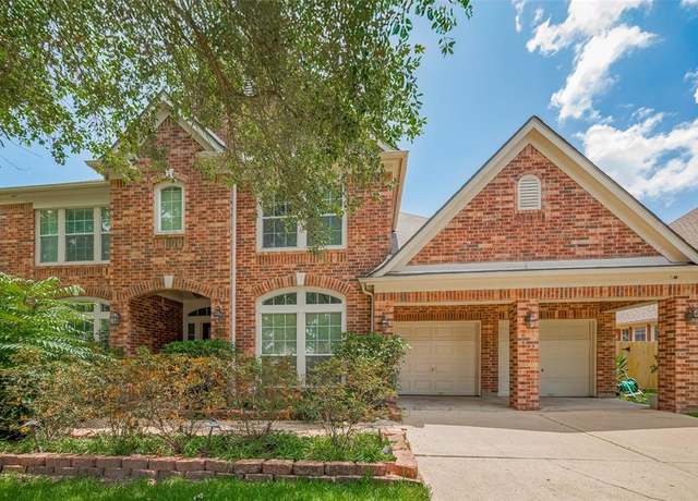 Property at 11018 Hundred Bridge Ln, Sugar Land, TX 77498, 4 beds, 3.5 baths