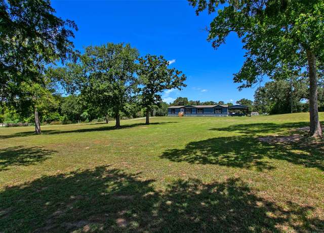 Property at 118 Yaupon Dr, Caldwell, TX 77836, 4 beds, 2 baths