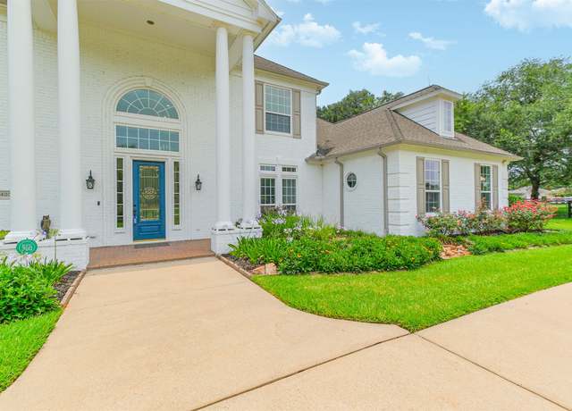 Property at 4303 River Forest Dr, Richmond, TX 77406, 4 beds, 3.5 baths