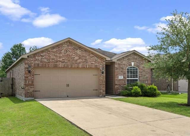 Property at 12035 Powderhorn Ln, Pinehurst, TX 77362, 3 beds, 2 baths