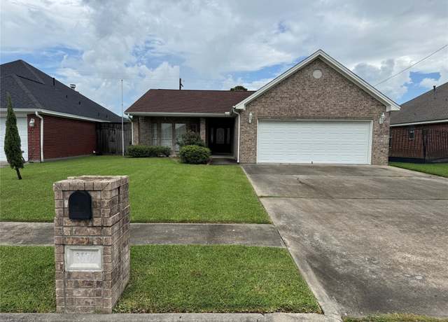 Property at 3179 Williamsburg Ln, Port Neches, TX 77651, 3 beds, 2 baths