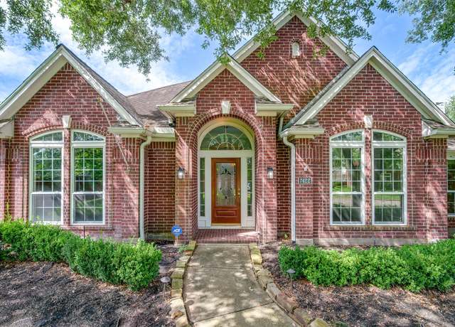 Property at 7422 Quiet Glen Dr, Sugar Land, TX 77479, 3 beds, 2 baths