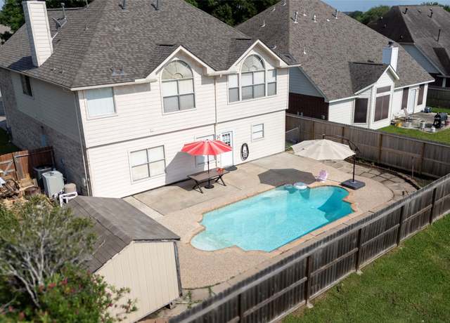 Property at 231 Spencer Lndg E, La Porte, TX 77571, 4 beds, 2.5 baths