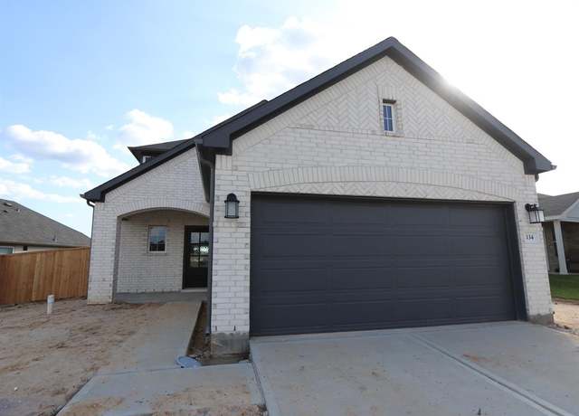 Property at 134 Spring Rose Dr, Magnolia, TX 77354, 4 beds, 3 baths