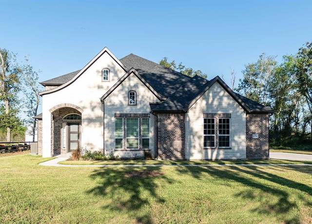 Property at 21526 Chenango Lake Dr, Angleton, TX 77515, 5 beds, 4.5 baths