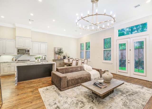 Property at 10910 Wrenwood Grn, Houston, TX 77043, 3 beds, 3.5 baths