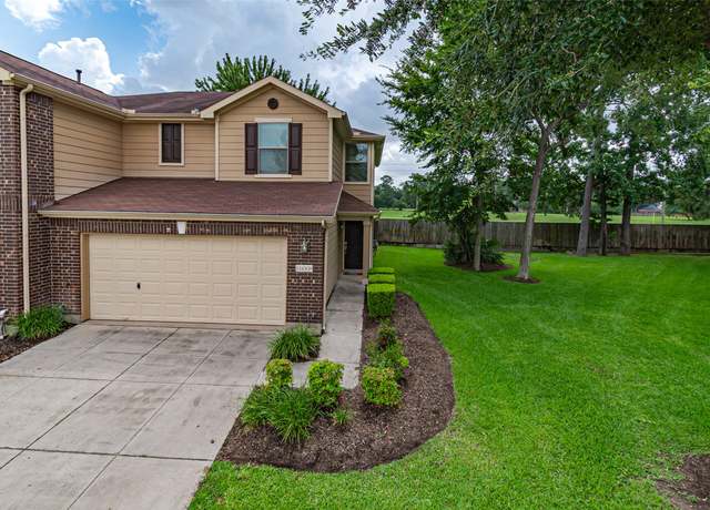 Property at 16008 Limestone Lake Dr, Tomball, TX 77377, 3 beds, 2.5 baths