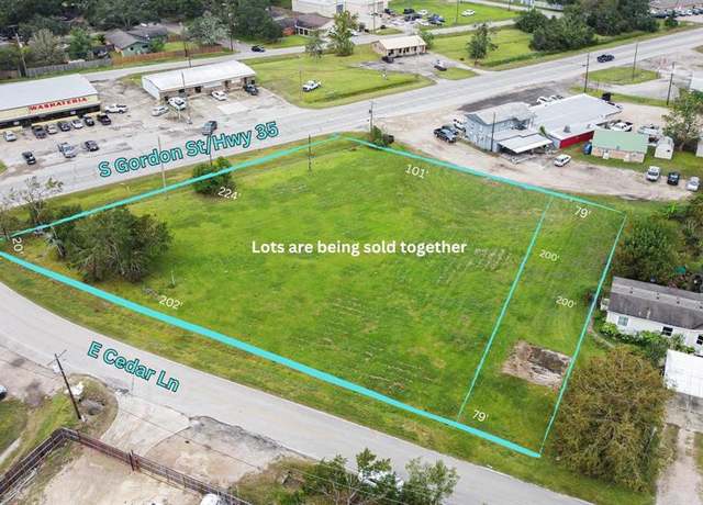 Property at 113 Cedar Ln, Alvin, TX 77511