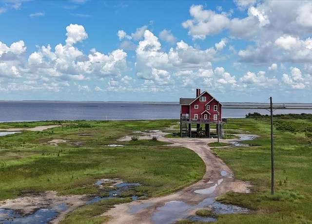 Property at 2238 & 2235 Highway 87, Gilchrist, TX 77617, 4 beds, 3.5 baths