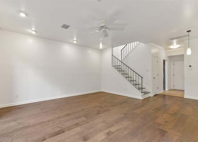 Property at 2100 Commonwealth St Unit C, Houston, TX 77006, 2 beds, 2.5 baths