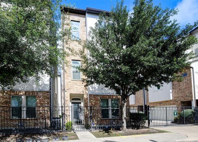 Property at 711 Schwartz St, Houston, TX 77020, 3 beds, 3.5 baths
