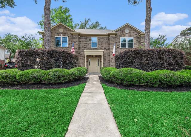 Property at 119 Bounty Dr, League City, TX 77573, 5 beds, 2.5 baths