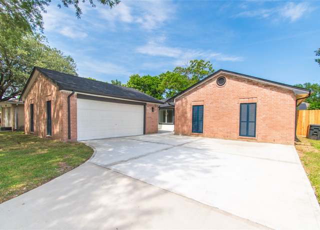 Property at 2402 N Ferrisburg Ct, Sugar Land, TX 77478, 3 beds, 2 baths