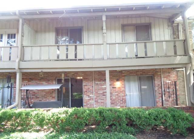 Property at 2585 Marilee Ln #2, Houston, TX 77057, 2 beds, 2 baths