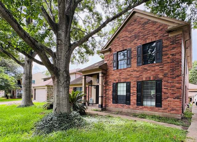 Property at 2012 Catamaran Dr, League City, TX 77573, 4 beds, 2.5 baths