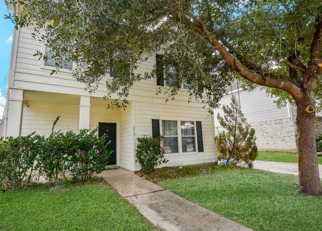 Property at 812 Dragonfly Dr, Conroe, TX 77301, 7 beds, 2.5 baths