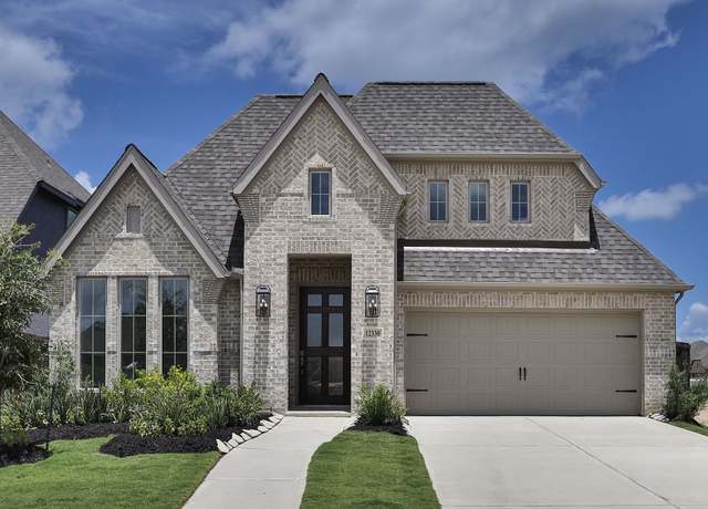 Property at 12330 Sweet Gum Dr, Mont Belvieu, TX 77523, 4 beds, 3 baths