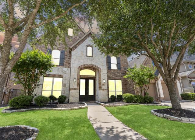 Property at 27615 Sierra Willow Way, Katy, TX 77494, 5 beds, 4.5 baths