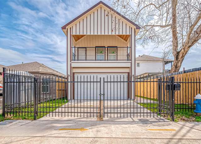 Property at 6702 Utah St, Houston, TX 77091, 3 beds, 2.5 baths