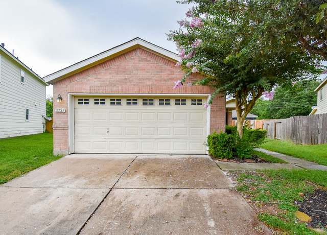 Property at 2727 Skyview Forest Dr, Houston, TX 77047, 3 beds, 2 baths