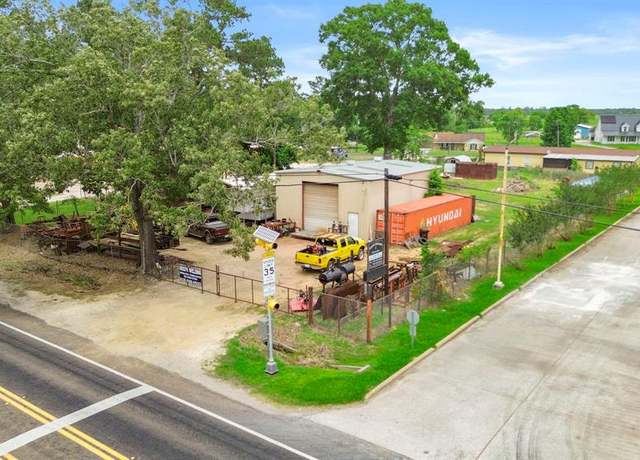 Property at 11176 Highway 146 N, Hardin, TX 77575, 0.5 baths
