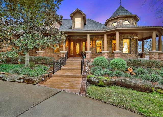 Property at 8216 N Tahoe Dr, Jersey Village, TX 77040, 3 beds, 3 baths