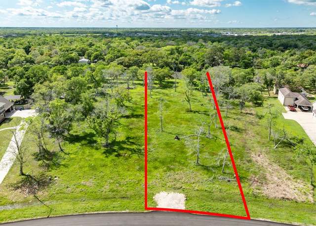 Property at 32710 Bayou Bnd, Richwood, TX 77515