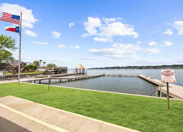 Property at 13349 Lake Breeze Ln, Willis, TX 77318, 3 beds, 2 baths