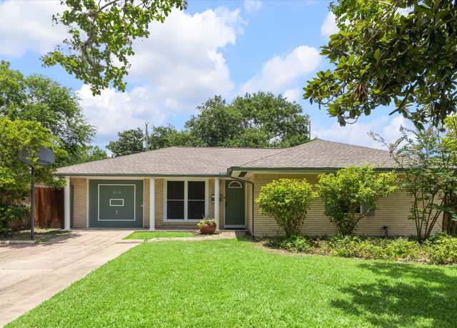 Property at 2110 Chippendale Rd, Houston, TX 77018, 3 beds, 1 bath