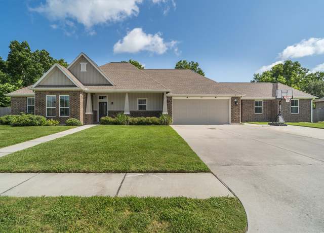 Property at 12118 Enclave Ct, Santa Fe, TX 77510, 4 beds, 3.5 baths