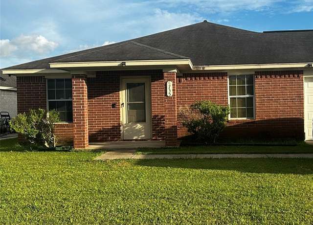Property at 5735 Falcon Ln, Beaumont, TX 77708, 3 beds, 2 baths