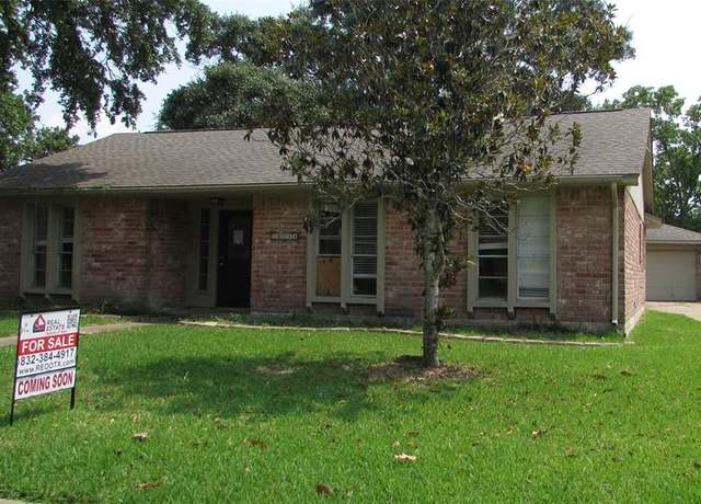 Property at 16114 Forest Bend Ave, Friendswood, TX 77546, 4 beds, 2 baths