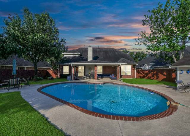 Property at 7410 Lassiter Hollow Ln, Richmond, TX 77407, 4 beds, 2.5 baths