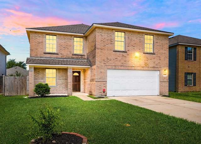 Property at 7903 Raven Creek Ln, Cypress, TX 77433, 6 beds, 3 baths