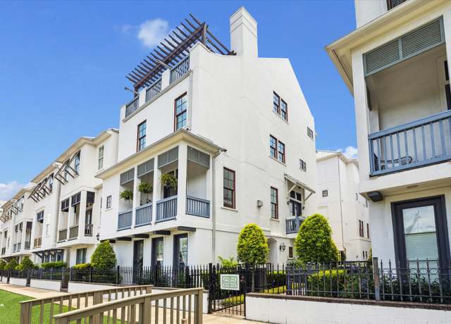 Property at 242 E 28th St, Houston, TX 77008, 3 beds, 4.5 baths
