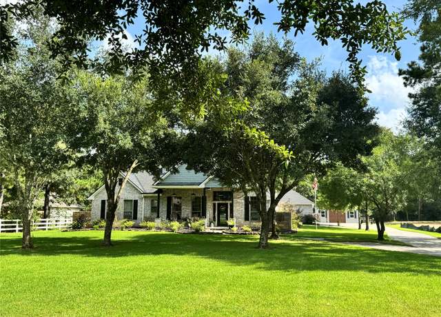 Property at 15677 Connie Ln, Montgomery, TX 77316, 4 beds, 4.5 baths