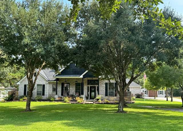 Property at 15677 Connie Ln, Montgomery, TX 77316, 4 beds, 4.5 baths