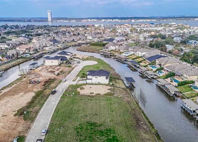 Property at 617 Appia Dr, Kemah, TX 77565