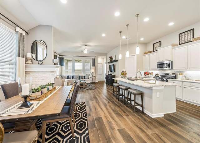 Property at 4611 Vaughan Way, Iowa Colony, TX 77583, 4 beds, 3 baths