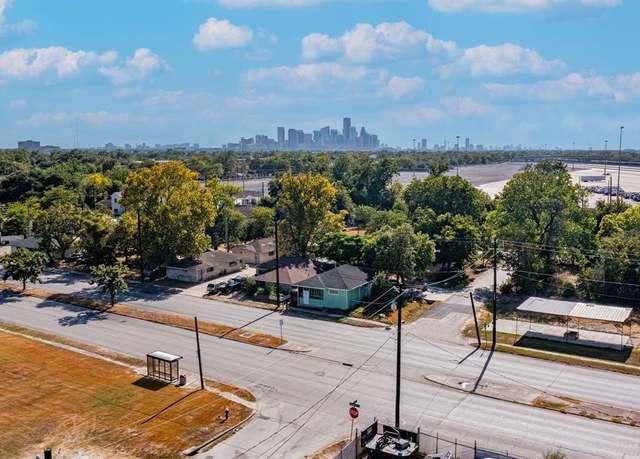 Property at 2426 Harlem St, Houston, TX 77020